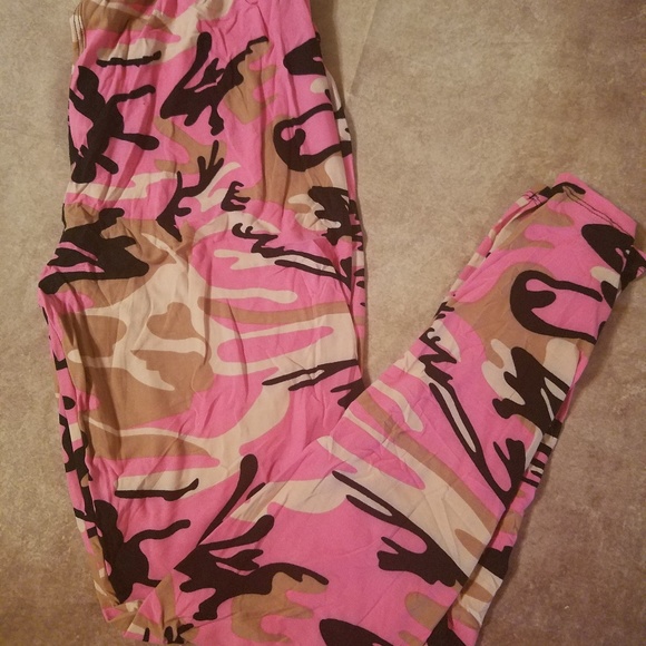 New PLUS SIZE PINK CAMOUFLAGE SOFT LEGGINGS - Picture 8 of 8
